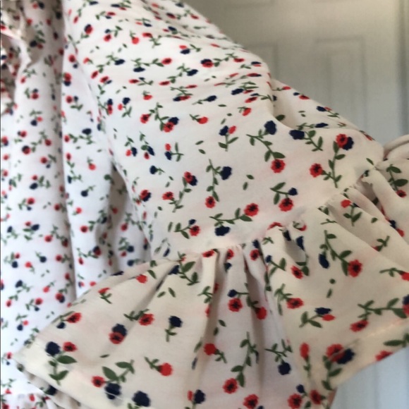 L O B original floral crop blouse - Picture 3 of 5